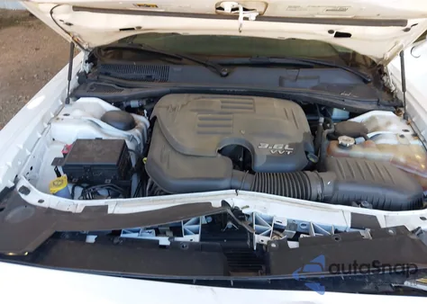 2017 Dodge Challenger Sxt z USA, uszkodzony, nr VIN 2C3CDZAG8HH532142